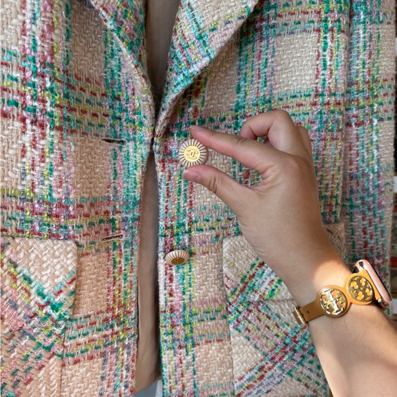 Chanel Runway tweed jacket - Picture 15 of 17